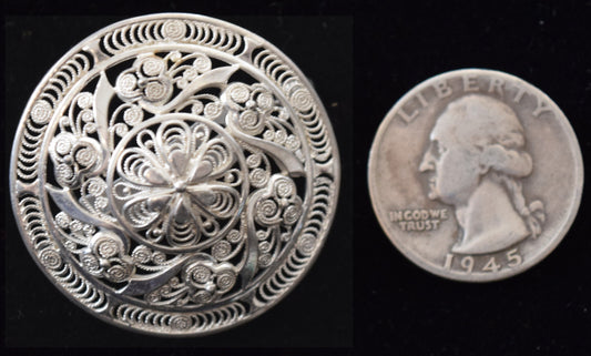 Vintage, delicate, filigreed, sterling silver pin