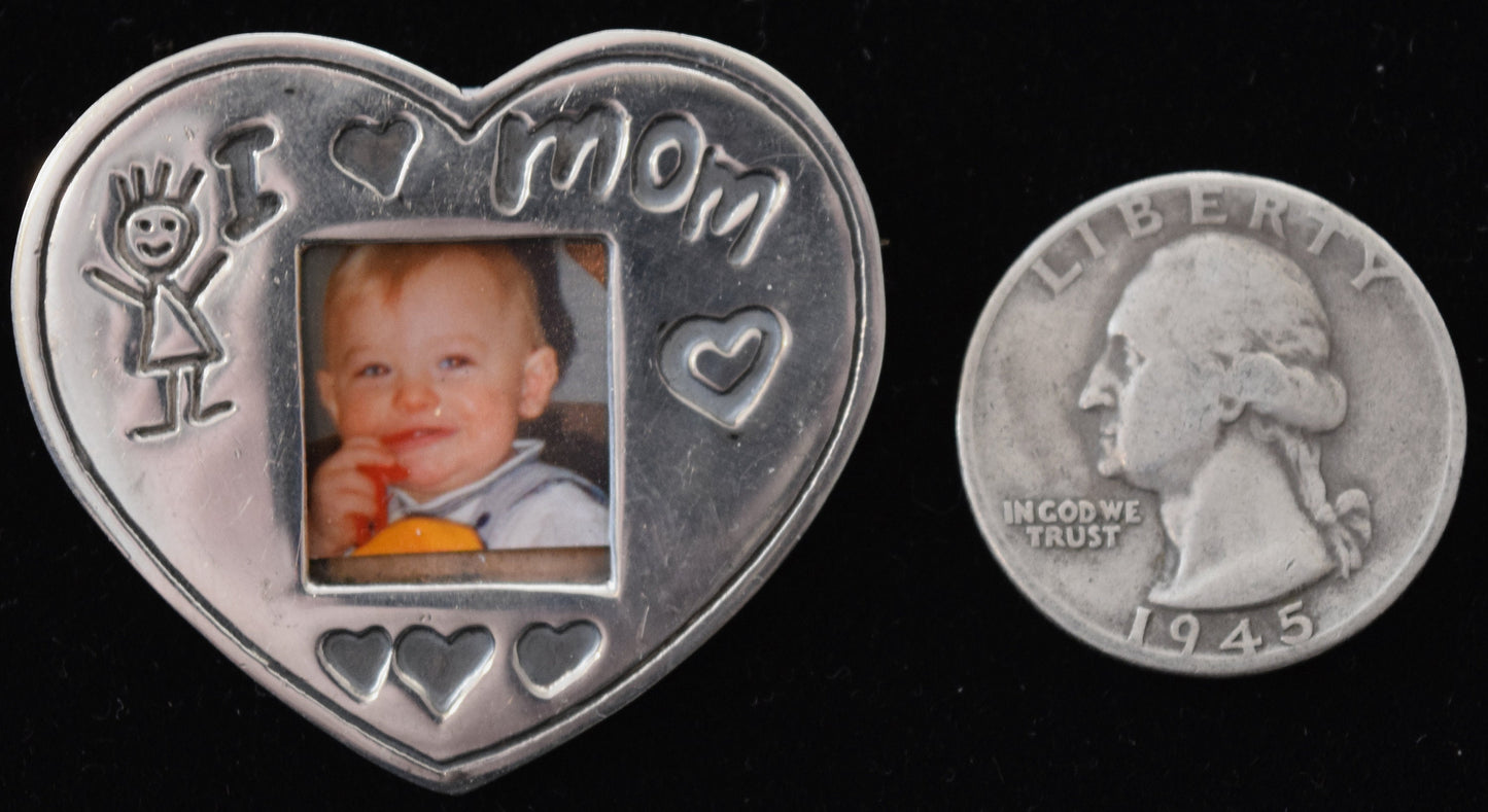 The sweetest of hearts. A vintage sterling silver moms pin with room for her favorite photo.