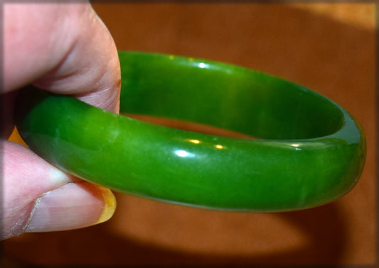 Vintage, High grade, translucent Alaskan Jade bangle bracelet