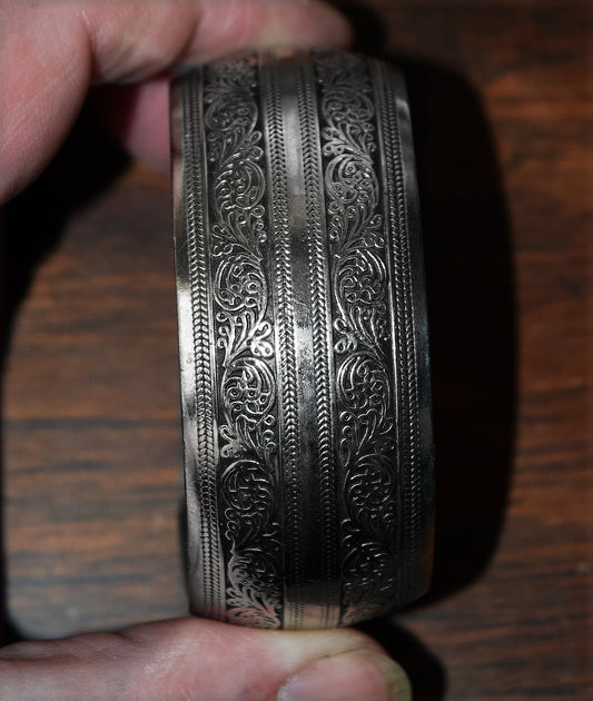 Vintage, heavy gauge Sterling Silver decorated cuff bracelet
