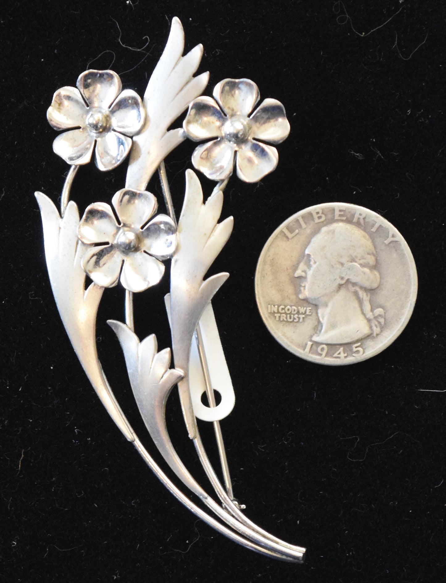 It&#39;s always spring, with a vintage sterling silver spray of flowers for your jacket