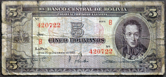 Featuring Simon Bolivar, this 1945 5 Bolivianos note is in excellent condition.